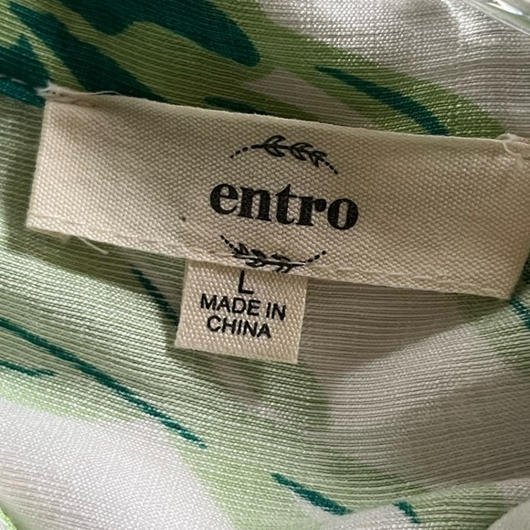 Entro White and Green Floral Wide Sleeve Button Down Shirt - Picture 8 of 11